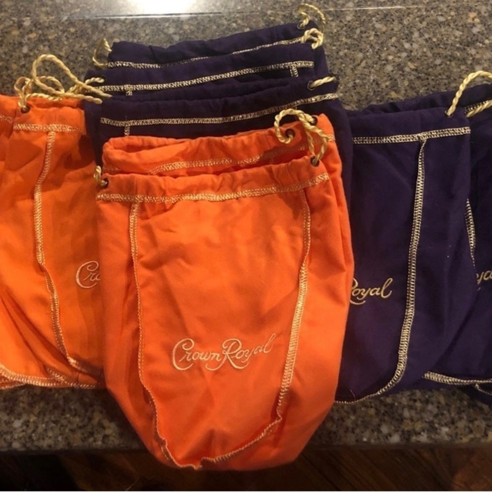 Mixed lot of 15 crown Royal bags other colors and quantities available